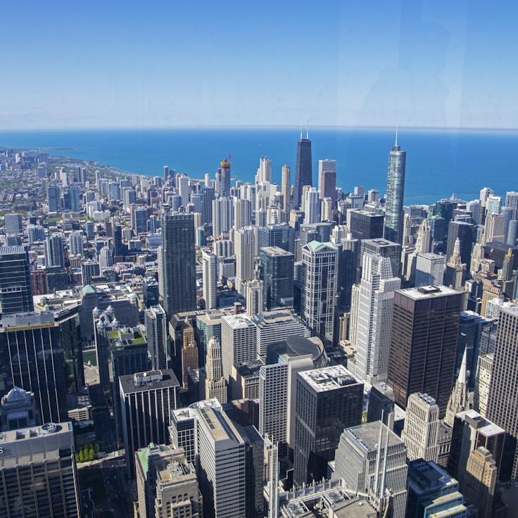 Parents evaluating schools in Portugal